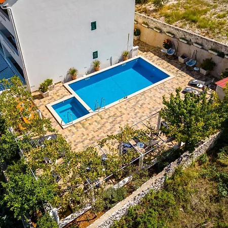 La Perla Apartamento Sutivan