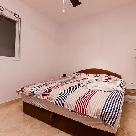 Apartman La Perla Sutivan