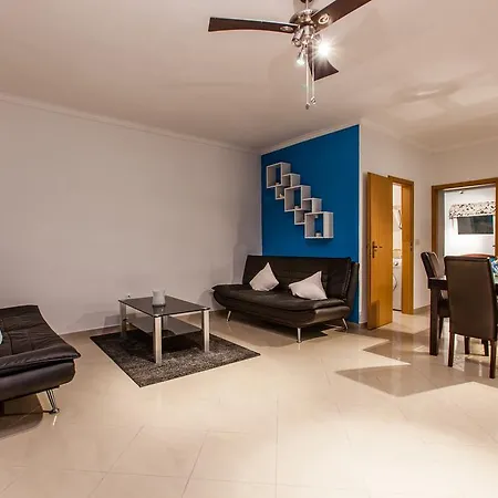 La Perla Apartamento Sutivan