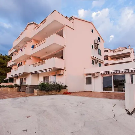 La Perla Apartamento *
