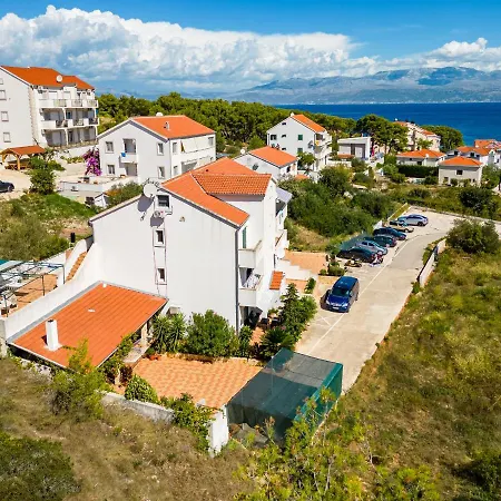 Appartamento La Perla Sutivan