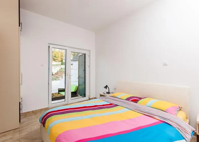Apartman La Perla Sutivan