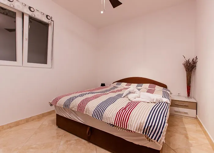 Apartman La Perla Sutivan
