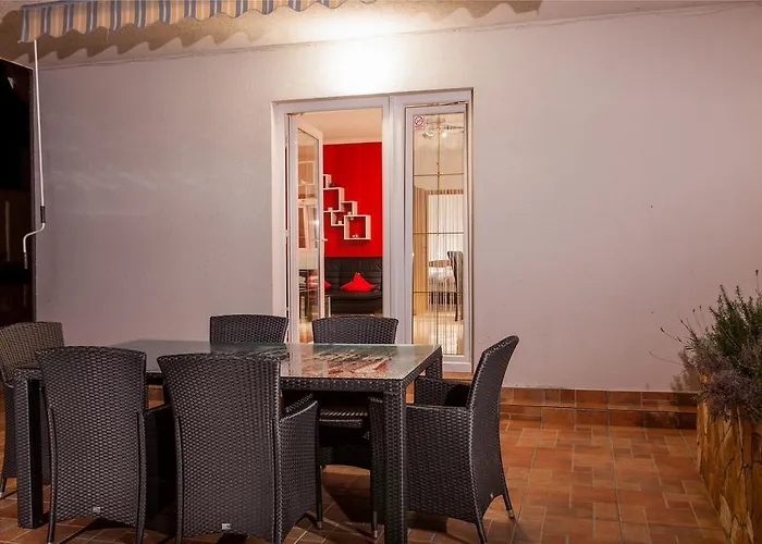 La Perla Apartman *